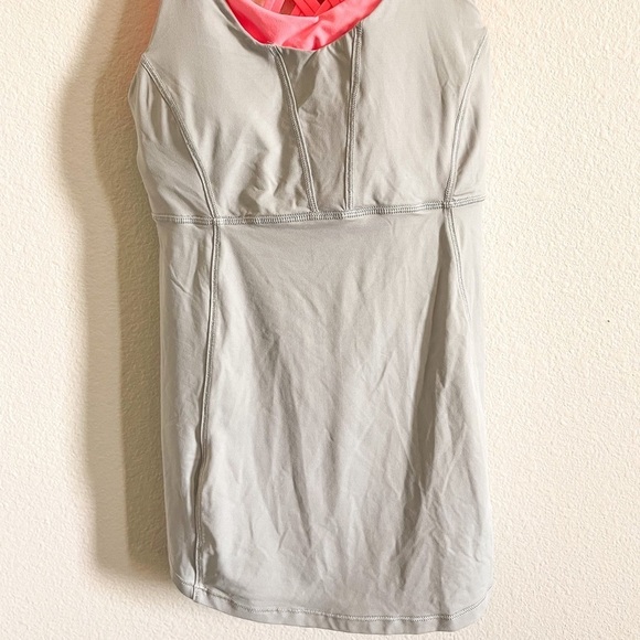 Lululemon Beat The Heat Tank | Size 6 - Picture 3 of 16